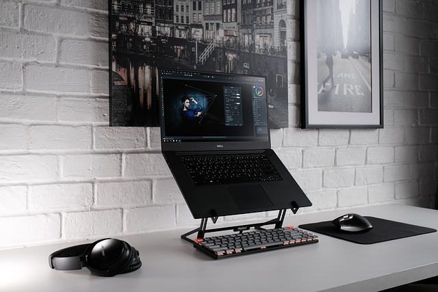 1765344393567273.jpg laptop-6332543_640.jpg